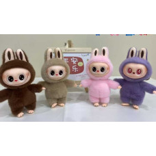 М`яка іграшка-брелок M 19735 ЦІНА ЗА 1 ШТУКУ висота героя 19 см карабін стопи та долоні обертаються на 360° ВИДАЄТЬСЯ ТІЛЬКИ МІКС ВИДІВ