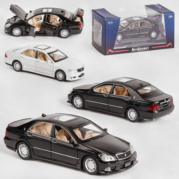 Іграшкова машина GT - 2045 Авто Експерт 2 кольори металлопластик 1:32 світло звук інерція відкриваються двері багажник капот в коробці