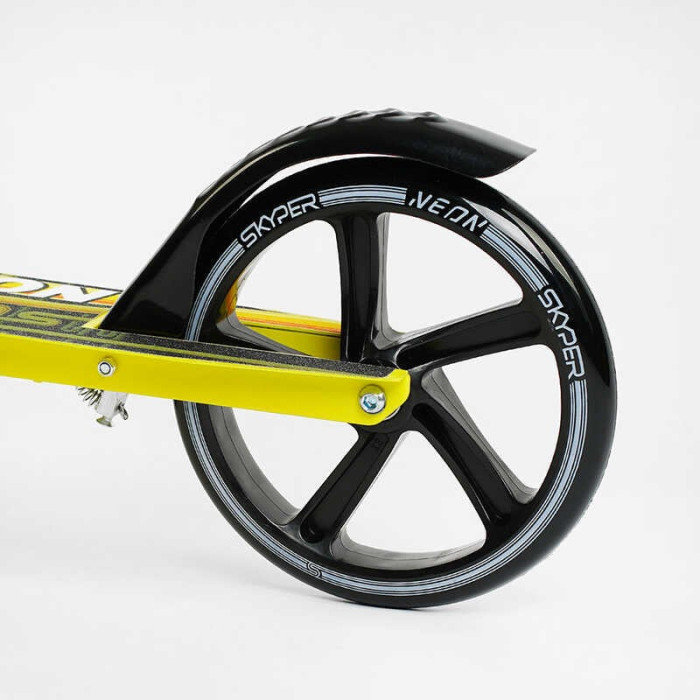Самокат двухколесный Skyper Neon N-81483 стальная рама ручной тормоз колеса PU диаметр 200мм грипсы резиновые Skyper