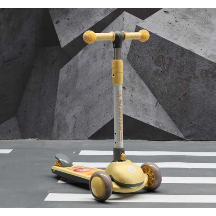 Самокат триколісний Skyper MR-02315 колеса PU 114х35мм зі світлом музика та підсвічування платформи кермо складне Skyper