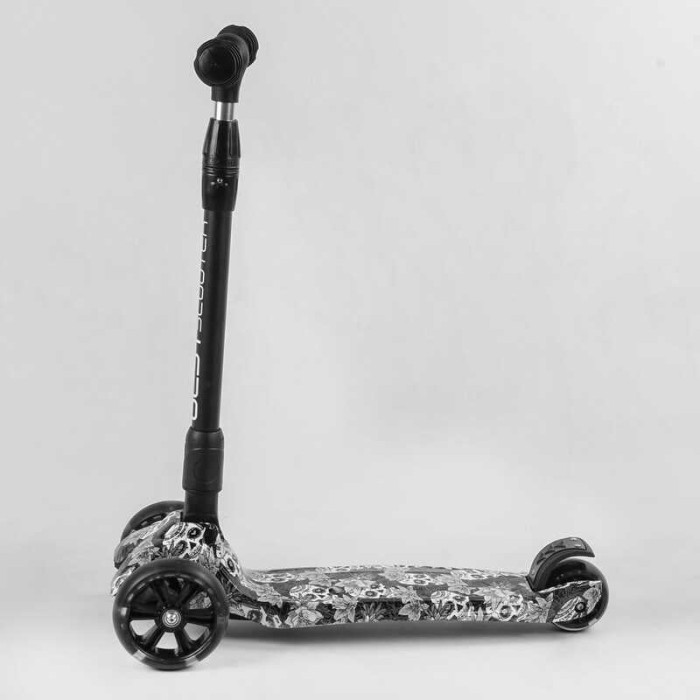 Самокат трехколесный Best Scooter 65-878 MAXI складной алюминиевый руль 3 колеса PU со светом переднее 130х35 мм заднее 80х45 мм Best Scooter