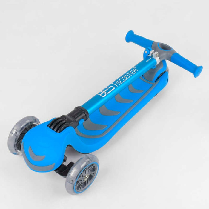 Самокат трехколесный 38603 Best Scooter ГОЛУБОЙ складной алюминиевый руль 4 колеса PU со светом d=12 см Best Scooter