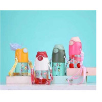 Пляшка для води C 59540 4 кольори пластикова наліпки трубочка ремінець пластикова застібка в пакеті ВИДАЄТЬСЯ ТІЛЬКИ МІКС ВИДІВ