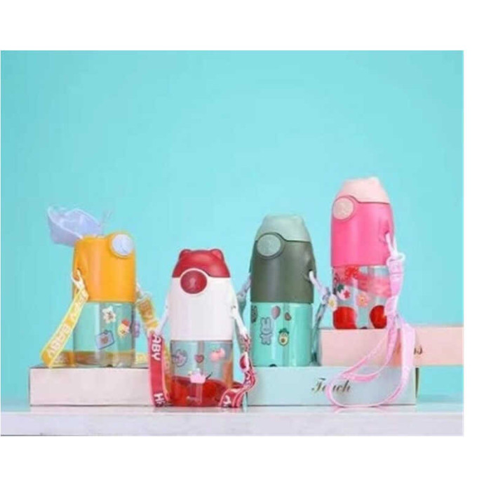 Пляшка для води C 59540 4 кольори пластикова наліпки трубочка ремінець пластикова застібка в пакеті ВИДАЄТЬСЯ ТІЛЬКИ МІКС ВИДІВ